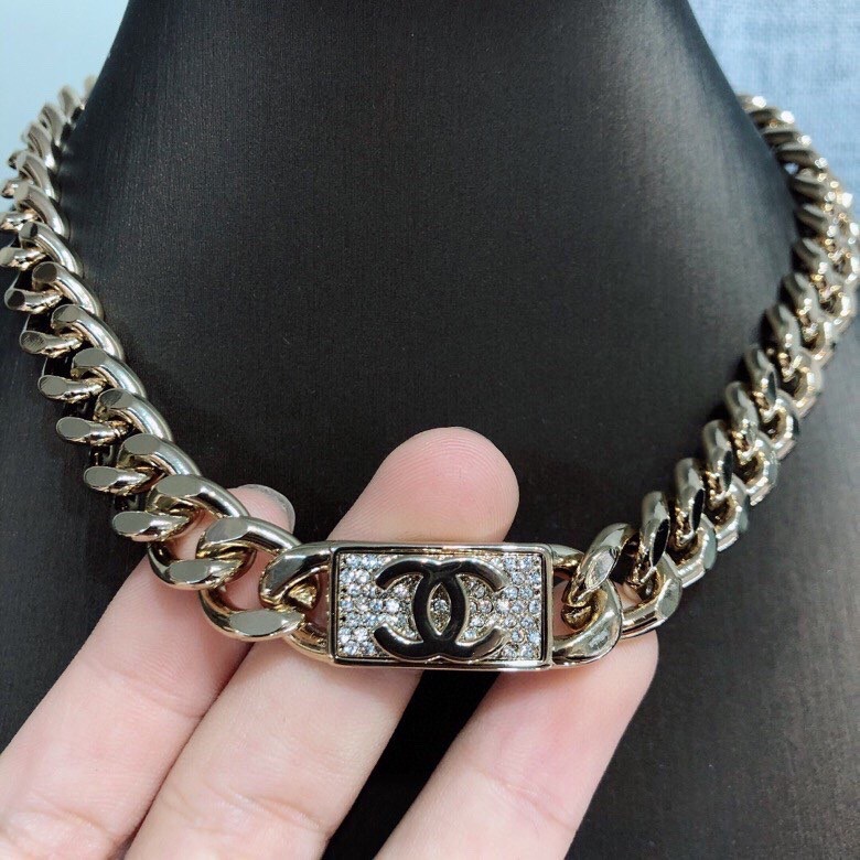 Ch**el necklaces